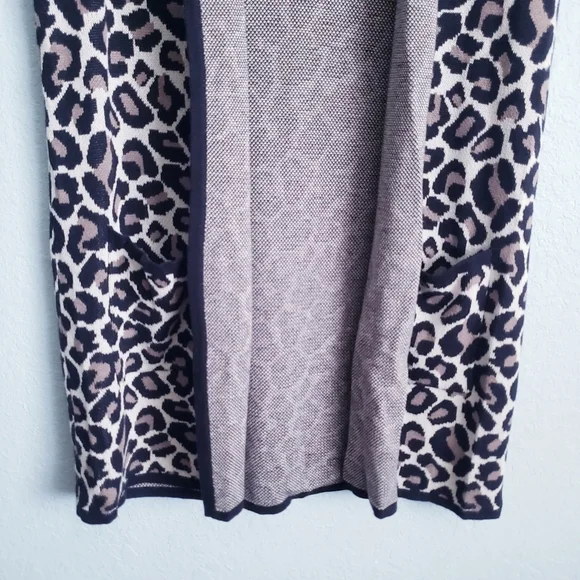 Chicos Maggie Jacquard Leopard-Print Vest - Picture 3 of 8